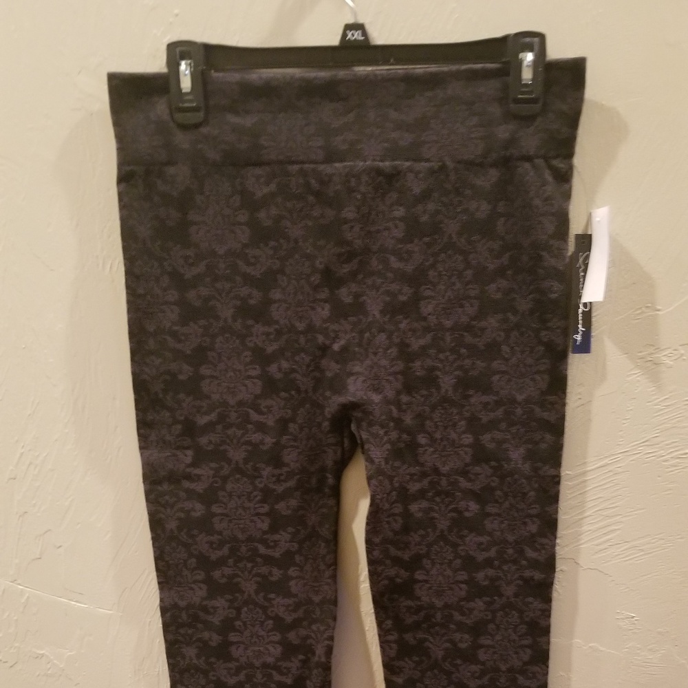Black Flower Leggings